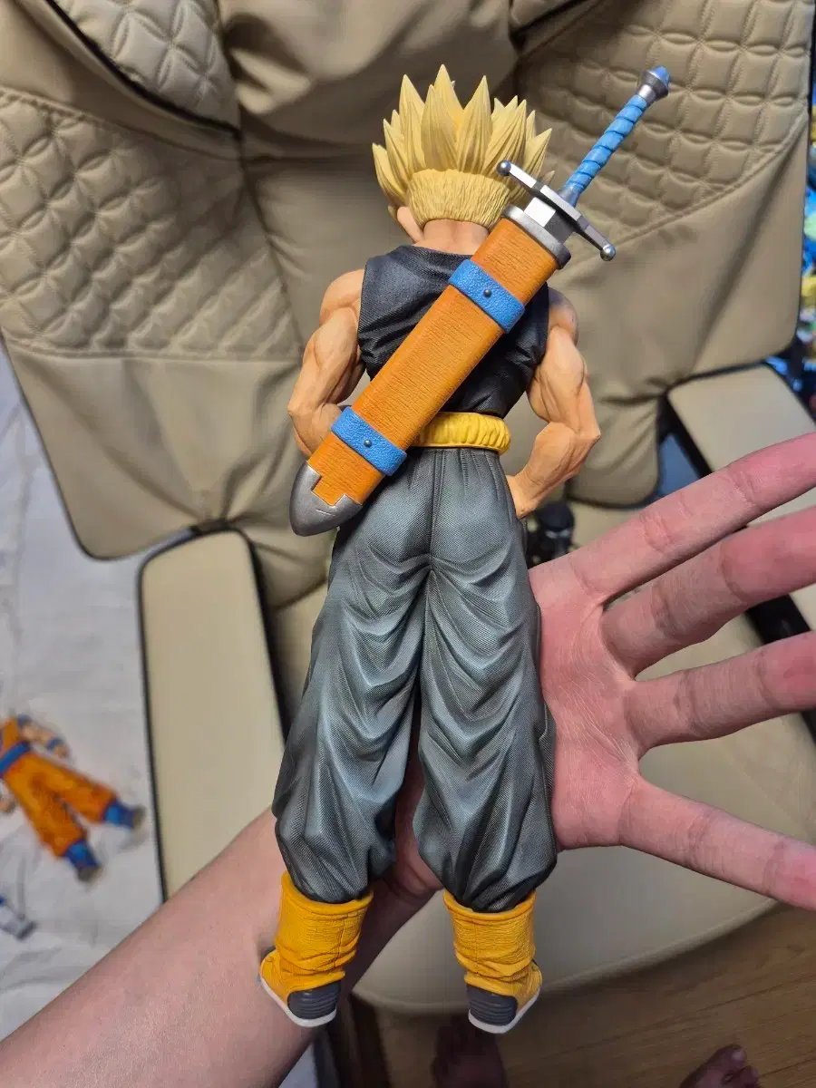thumbnail-5
